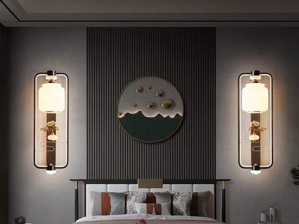 Is it better to buy a regular crystal lamp or a low-voltage crystal lamp?